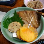 Miyakoya - 特選和定食のカレイの煮付け