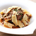 Tairesutoranruanrosu - Rigatoni with brased lamb meat sauces