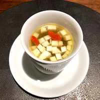 cenci - 蕪、チキン、クコの実のスープ