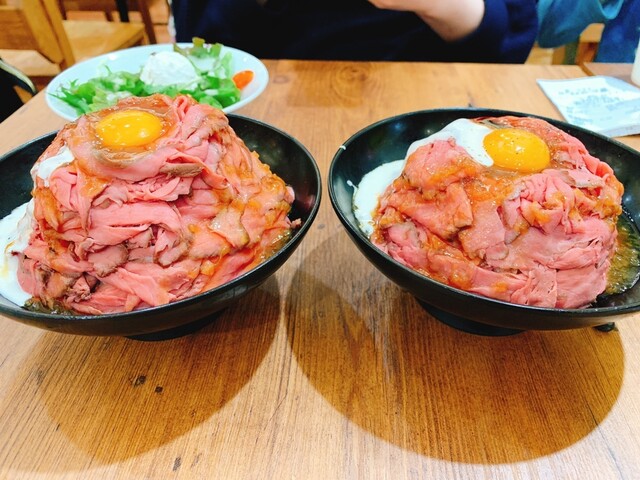 ローストビーフ星 横浜ワールドポーターズ店 - 馬車道/丼 | 食べログ ローストビーフ星 横浜ワールドポーターズ店 - 馬車道/丼 | 食べログ