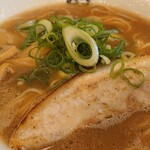 新・和歌山ラーメン ばり馬 - ばり馬ラーメン715円(税込)