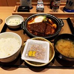 Yayoi Ken - 味噌かつ煮定食+納豆。780+100円