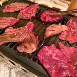 ヤキニク ダイニング ホーム バイ グリーン - 