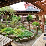 山越うどん - 店奥は多数席あります