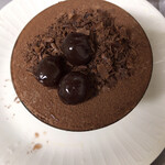 Lever son Verre - フォレノワール(チョコレートとグリオットチェリーのケーキ)