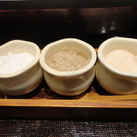 旬彩天 つちや - お塩は３種類
