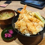 山の猿 - 天丼お盆(味噌汁、漬物付)680円