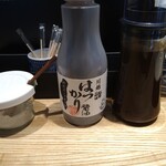 とんかつ七井戸 - 脇を固める調味料