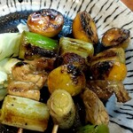鳥好 - 鳥もつ串焼き　480円