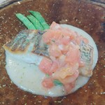 Fermier - 本日の魚料理…白身の…鯛？トマトがさわやかだったのは覚えている