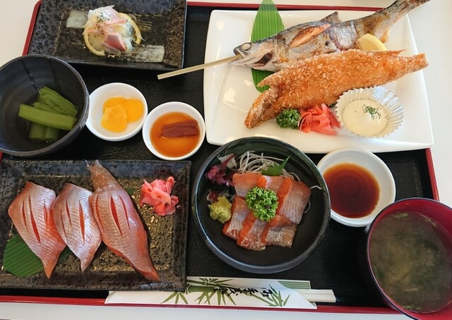 ポロピナイ食堂 千歳市その他 定食 食堂 食べログ