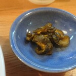 とんかつ 武蔵 - キュウリの漬物