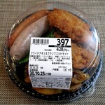 ザ・ビッグエクストラ - 料理写真:フライドチキン＆フランクフルトセット