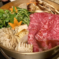 本格肉料理 丸小 - すき焼き
