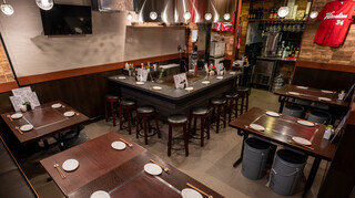 廣島teppan sake wine 90 - ライブ感あふれる鉄板でお料理を仕上げます