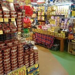 ヴィレッジバンガード - 店内