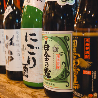 魚に合うお酒をご用意。純米吟醸江戸開城もございます。