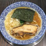 二星製麺所 - キャーーー！！！濃厚煮干し中華そば！¥750。
            
            背脂煮干し中華そば と迷ったが、スタンダードなヤツでイく。
            
            ではいただきます！
            
            いざ！
            
            
            