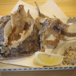 岩男寿司 - 目板カレイ＆ガッチョの唐揚げ