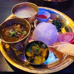 本格的なネパール料理 ガルアーガン - 