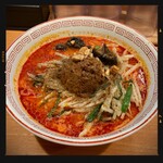 Tantan Hanten - 坦々麺　880円