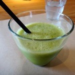 ヴィーガンカフェサンク - ２１０円のランチに付くスムージー