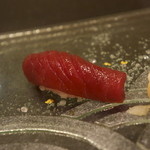 鮨 八や - 80kgの真島産の鮪のづけ