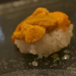 鮨 八や - 噴火湾のバフンウニ