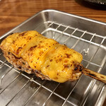 串焼キ カメチヨ・シャルボン - チェダーonツクネ(タレ)