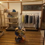 小松 弥助 - 参考写真ミナペルホネン金沢で内