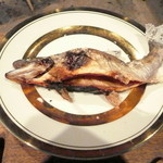 柳家 - さて、焼けましたアマゴの塩焼き