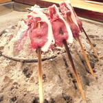 柳家 - 最初にウリボウから炭であぶられます