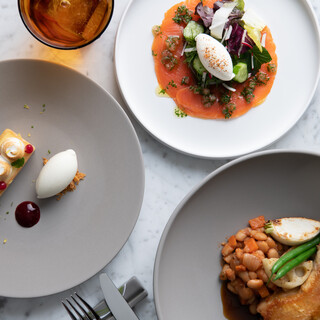 FIVE Grill & Lounge_2