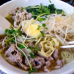 麺道 - 「肉醤油ラーメン 720円」。