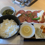 YAKINIKU BISTRO 石鎚 - 