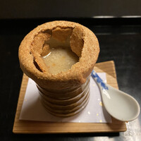 たか田八祥 - 茸のスリ流し、北海道産牡蠣と湯葉を練り込んだパイ生地の被せ