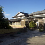 柳家 - まだ明るい