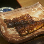 柳家 - 700gの天然鰻（甘いタレが意外と好き）