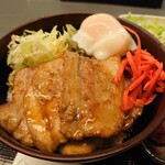 仙人屋 - 温玉豚丼
