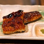 柳家 - 長良川産の天然うなぎの蒲焼