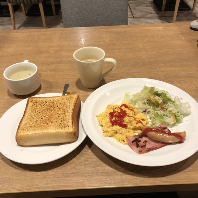 ガスト 茅場町駅前店 茅場町 ファミレス 食べログ