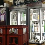 やまちゃん 日本酒セルフ飲み放題 - 銘柄多彩