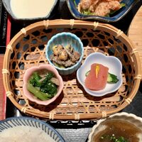 博多華味鳥 銀座4丁目店 - 博多薬膳鍋御膳 ¥1,500 の前菜3種