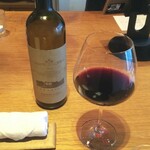 メログラーノ - お料理に合わせて選んでいただいたワインはピエモンテのバルベーラ、ふくよかな香りとまろやかなコクがおいしいワイン