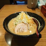 Mambaken - 味噌ラーメン、870円。