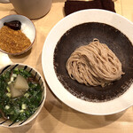 饗 くろ喜 - 限定 わっさんからの贈り物「熟成牛すじつけそば」1500円