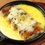 Melty cheese Gyoza / Dumpling