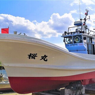 八戸鮫漁港所属の桜丸が美味しいお魚をお客様に届けます！