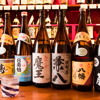 250 types of authentic shochu from all over the country