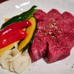 フジヤマ食堂 - 赤身の厚